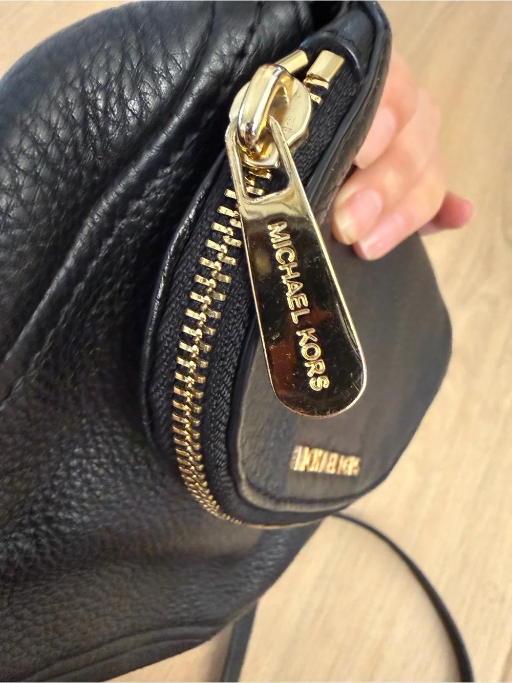 Michael Kors Black Leather Saddle Bag Crossbody Purse Gold Chain Accent Flap